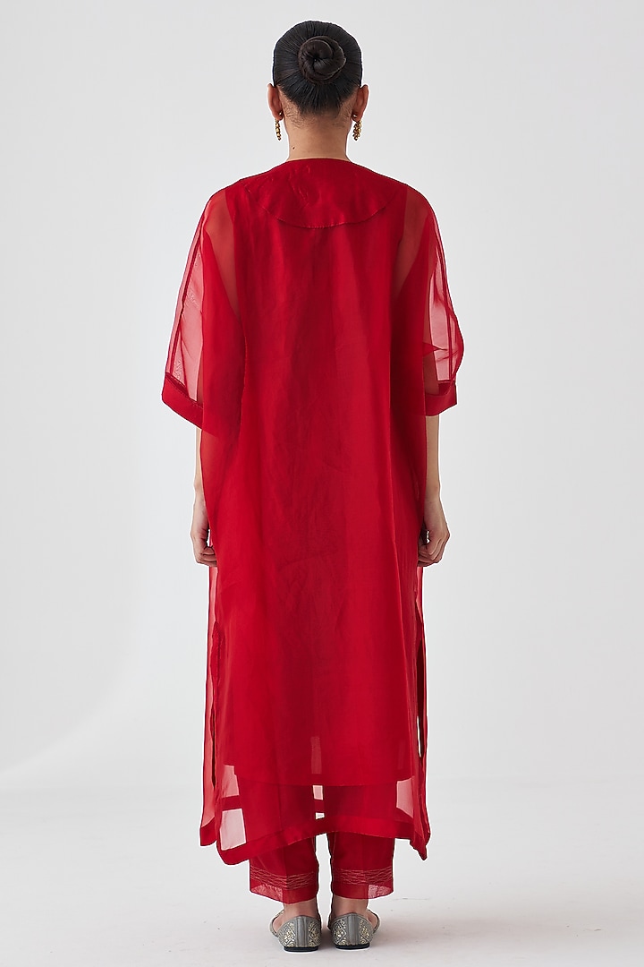 Maroon Dupion Silk Embroidered Kaftan Set by JANKI INDIA at Pernia's Pop Up Shop