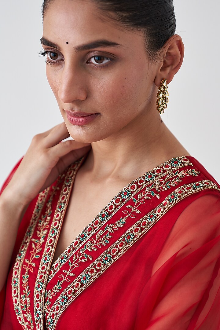 Maroon Dupion Silk Embroidered Kaftan Set by JANKI INDIA at Pernia's Pop Up Shop