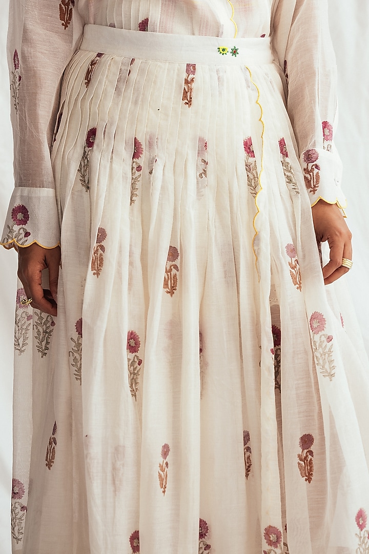 White Chanderi Hand-Block Printed & Beadwork Skirt by Jodi at Pernia's Pop Up Shop