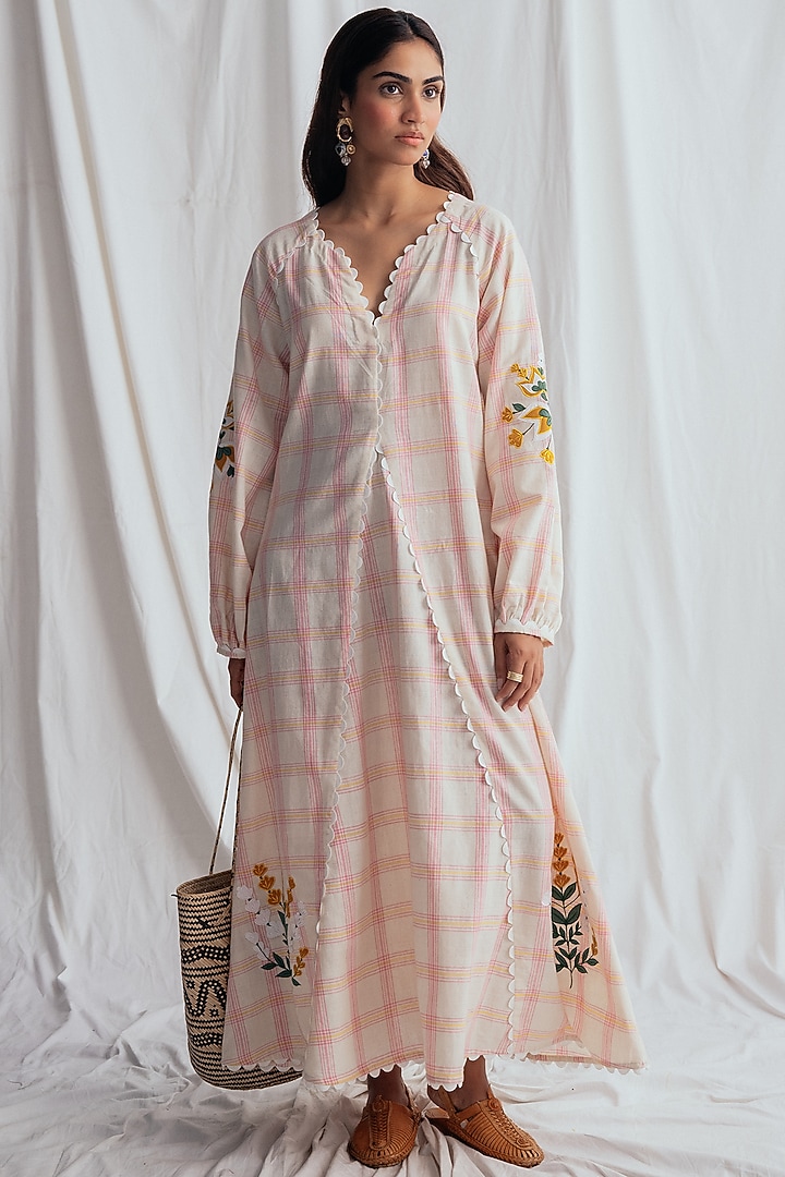 Pink & White Cotton Embroidered Vacation Dress by Jodi at Pernia's Pop Up Shop
