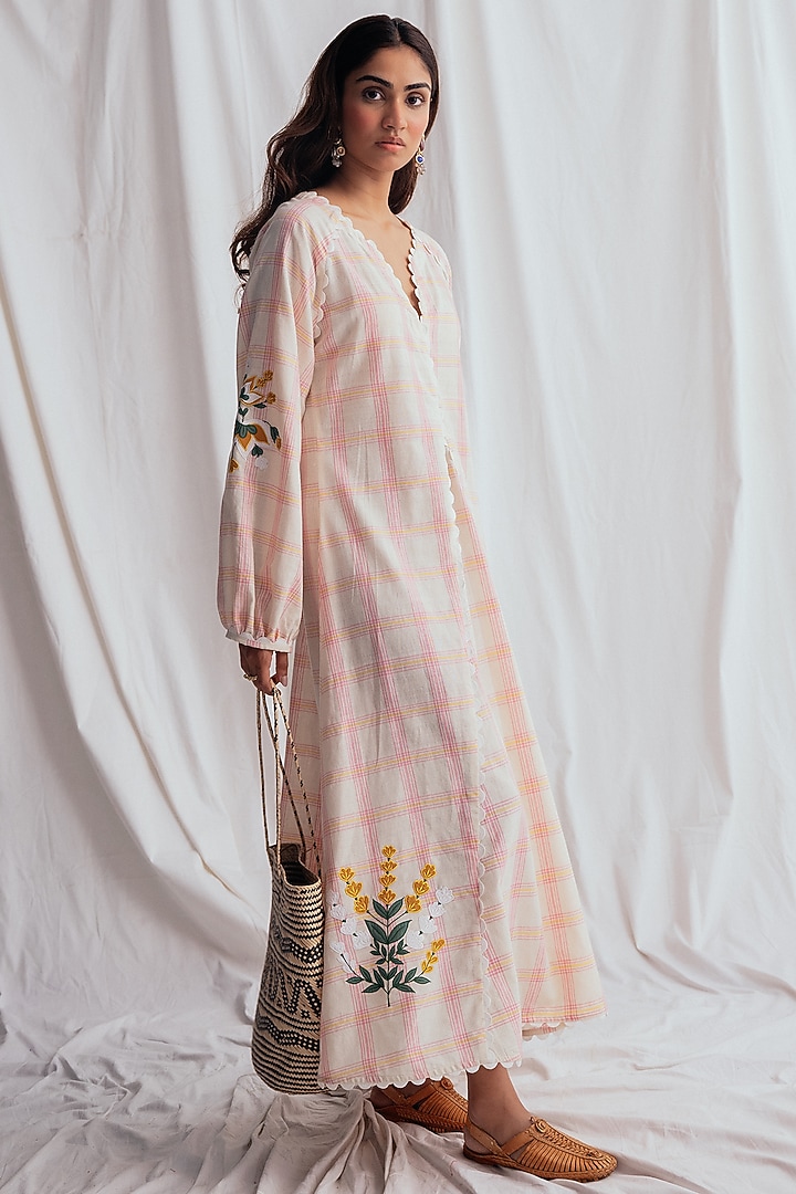 Pink & White Cotton Embroidered Vacation Dress by Jodi at Pernia's Pop Up Shop