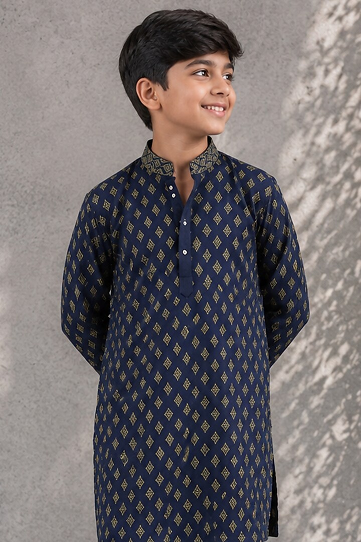 Blue Cotton Silk Embroidered Kurta Set For Boys by Jorah Kids at Pernia's Pop Up Shop