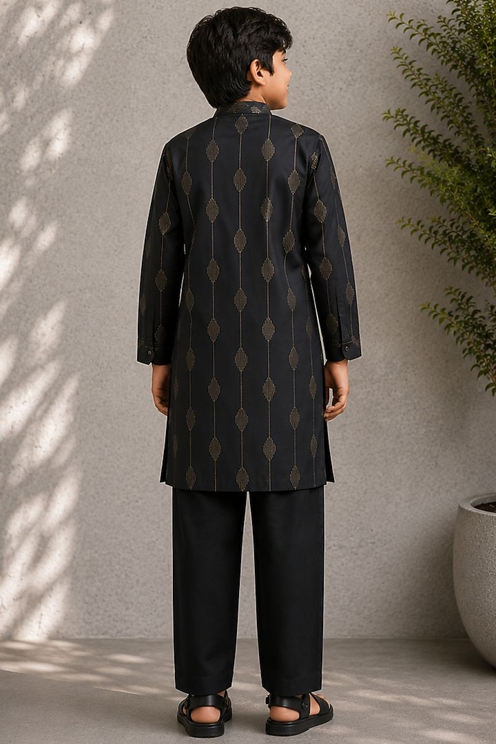 Black Cotton Silk Embroidered Kurta Set For Boys by Jorah Kids at Pernia's Pop Up Shop