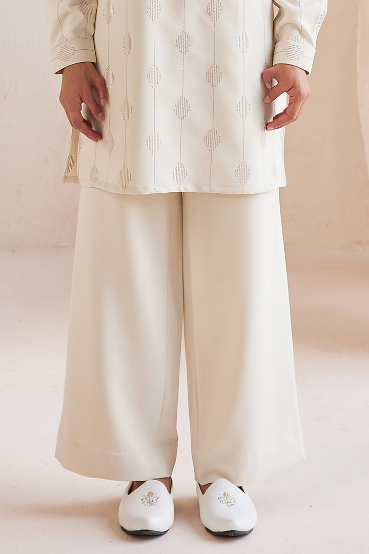 Ivory Mesh Georgette Threadwork Kurta Set by JORAH MEN at Pernia's Pop Up Shop
