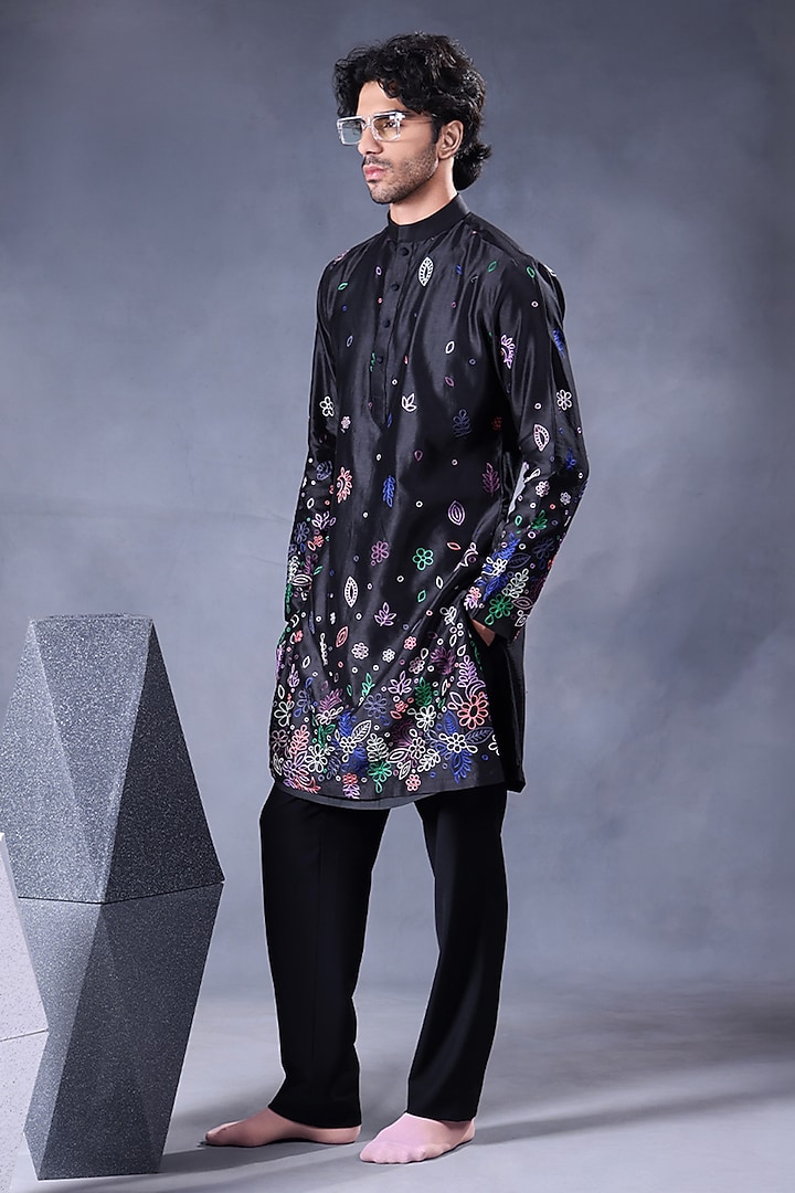 Black Pure Chanderi Silk Thread Embroidered Kurta Set by JORAH MEN at Pernia's Pop Up Shop