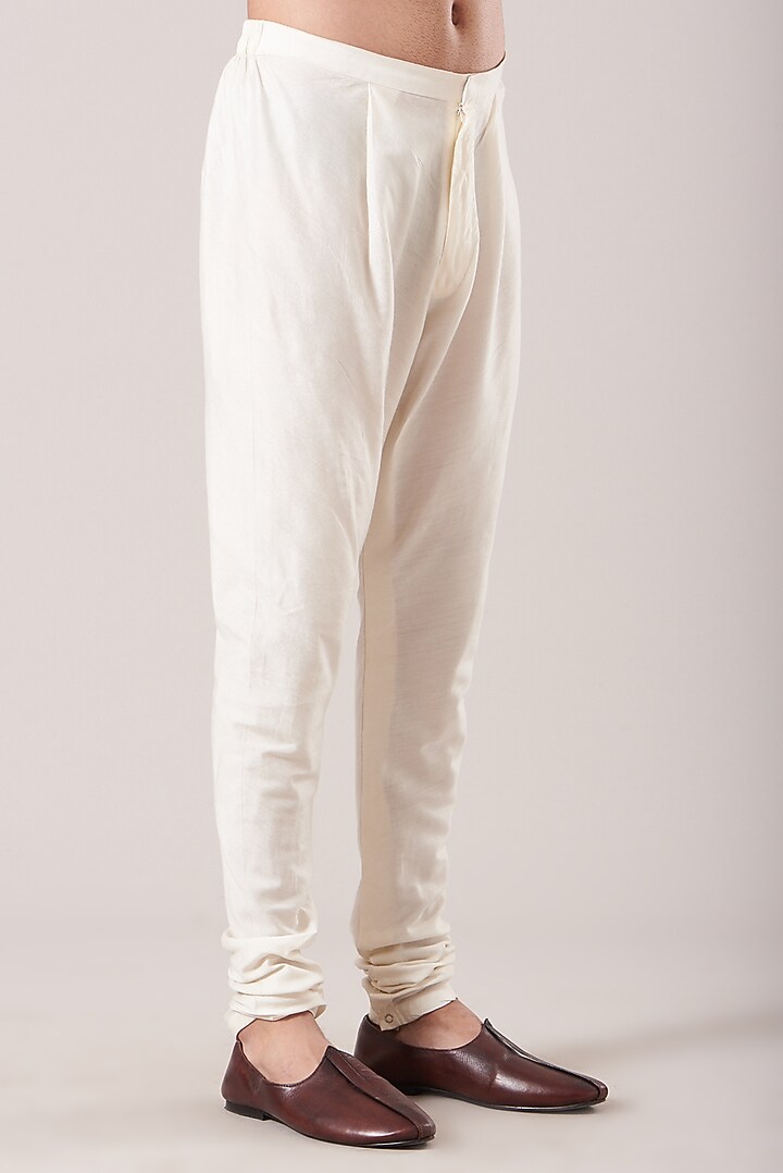 White Moonga Embroidered Groom Sherwani Set by Sarab Khanijou at Pernia's Pop Up Shop