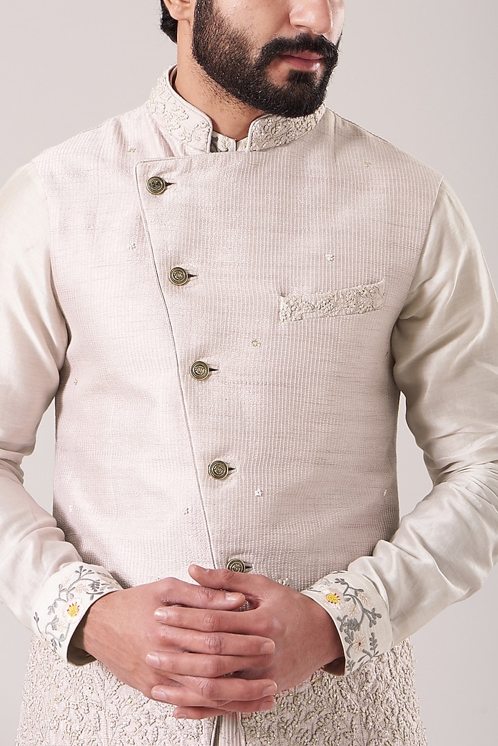 Light Peach Cotton Silk Embroidered Kurta Set by Sarab Khanijou at Pernia's Pop Up Shop