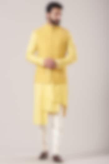Butter-Yellow Kurta Set With Waistcoat by Sarab Khanijou