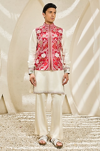 Red Chanderi Silk Thread Embroidered Nehru Jacket Set by Sarab Khanijou