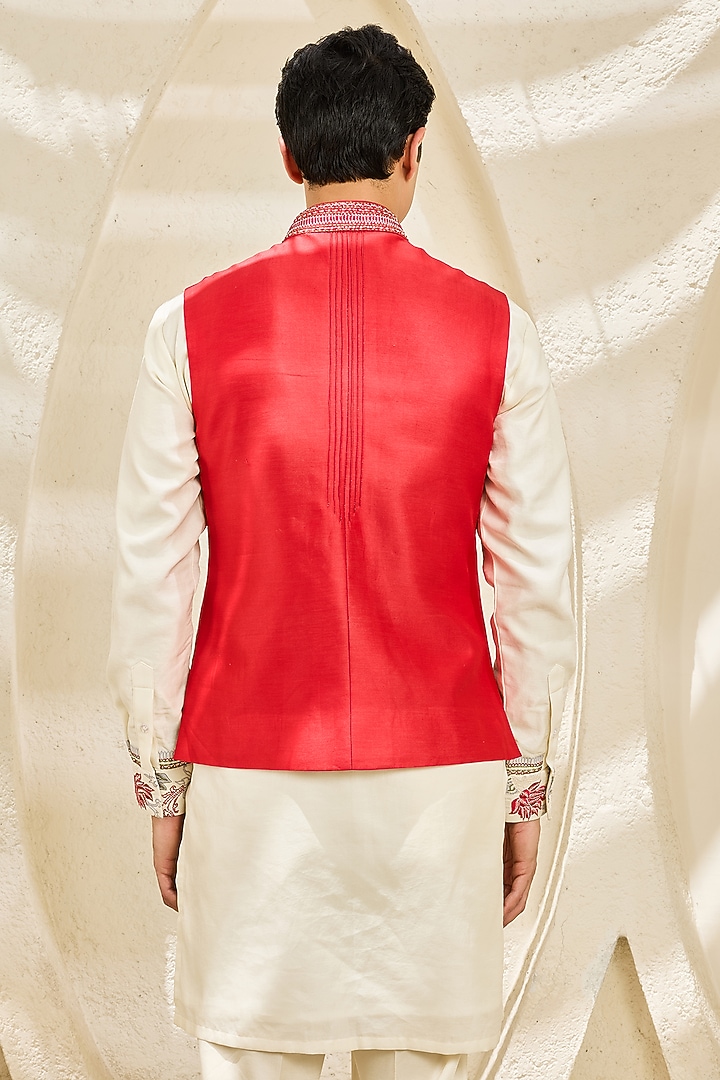 Red Chanderi Silk Thread Embroidered Nehru Jacket Set by Sarab Khanijou at Pernia's Pop Up Shop