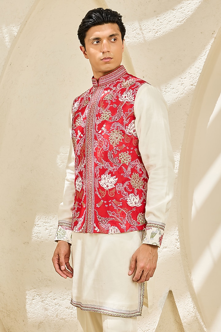 Red Chanderi Silk Thread Embroidered Nehru Jacket Set by Sarab Khanijou at Pernia's Pop Up Shop