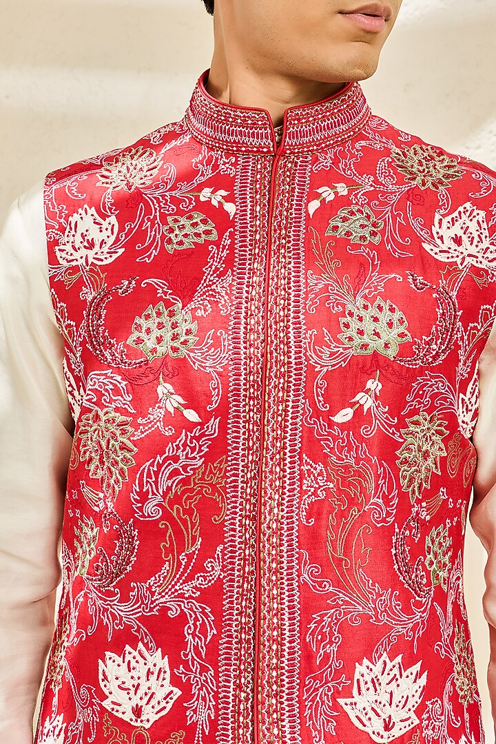 Red Chanderi Silk Thread Embroidered Nehru Jacket Set by Sarab Khanijou at Pernia's Pop Up Shop