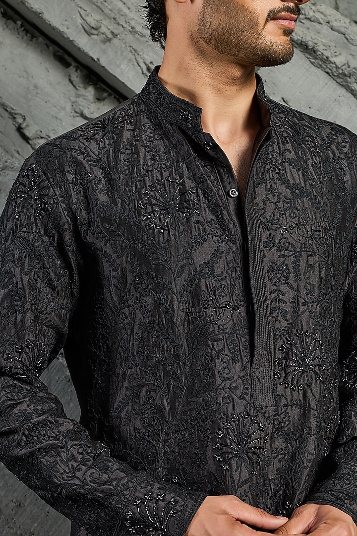 Black Chanderi Silk Cutdana Embroidered Kurta Set by Sarab Khanijou at Pernia's Pop Up Shop