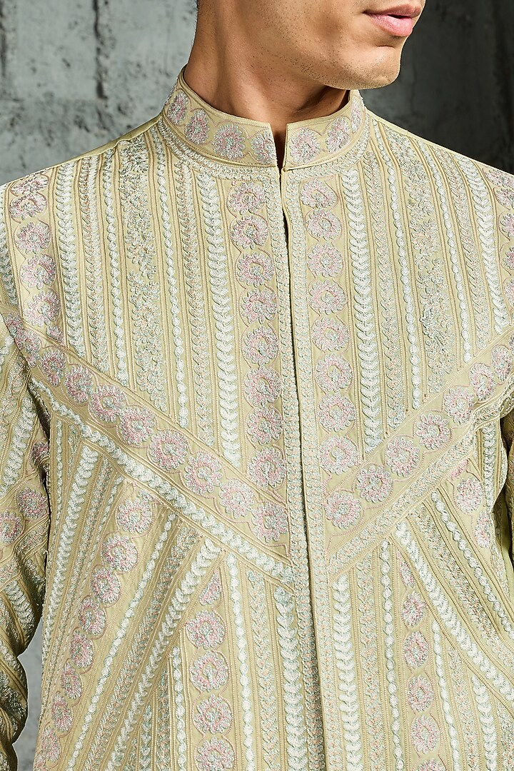 Mint Green Chanderi Silk Thread Embroidered Kurta Set by Sarab Khanijou at Pernia's Pop Up Shop