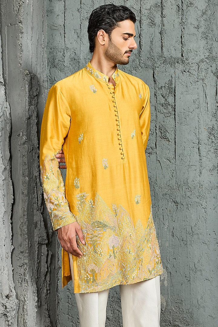 Yellow Chanderi Silk Thread Embroidered Kurta Set by Sarab Khanijou at Pernia's Pop Up Shop