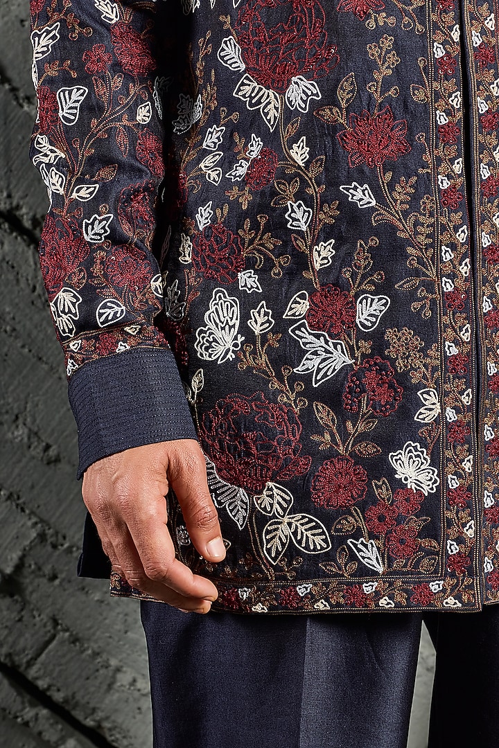 Blue Chanderi Silk Thread Embroidered Kurta Set by Sarab Khanijou at Pernia's Pop Up Shop