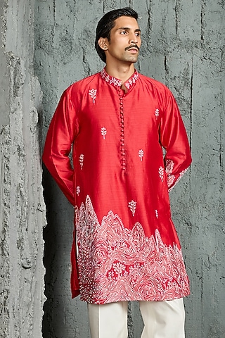 Red Chanderi Silk Thread Embroidered Kurta Set by Sarab Khanijou