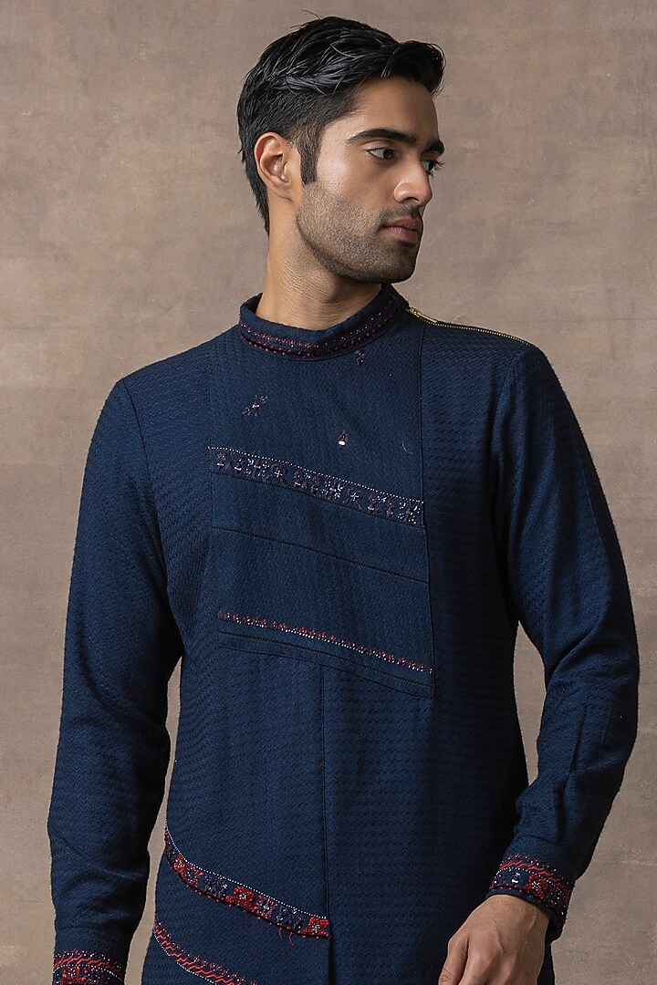 Navy Blue Silk Embroidered Kurta Set by Sarab Khanijou at Pernia's Pop Up Shop