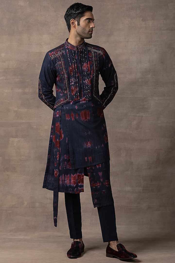 Navy Blue & Red Silk Tie-Dyed Kurta Set by Sarab Khanijou at Pernia's Pop Up Shop