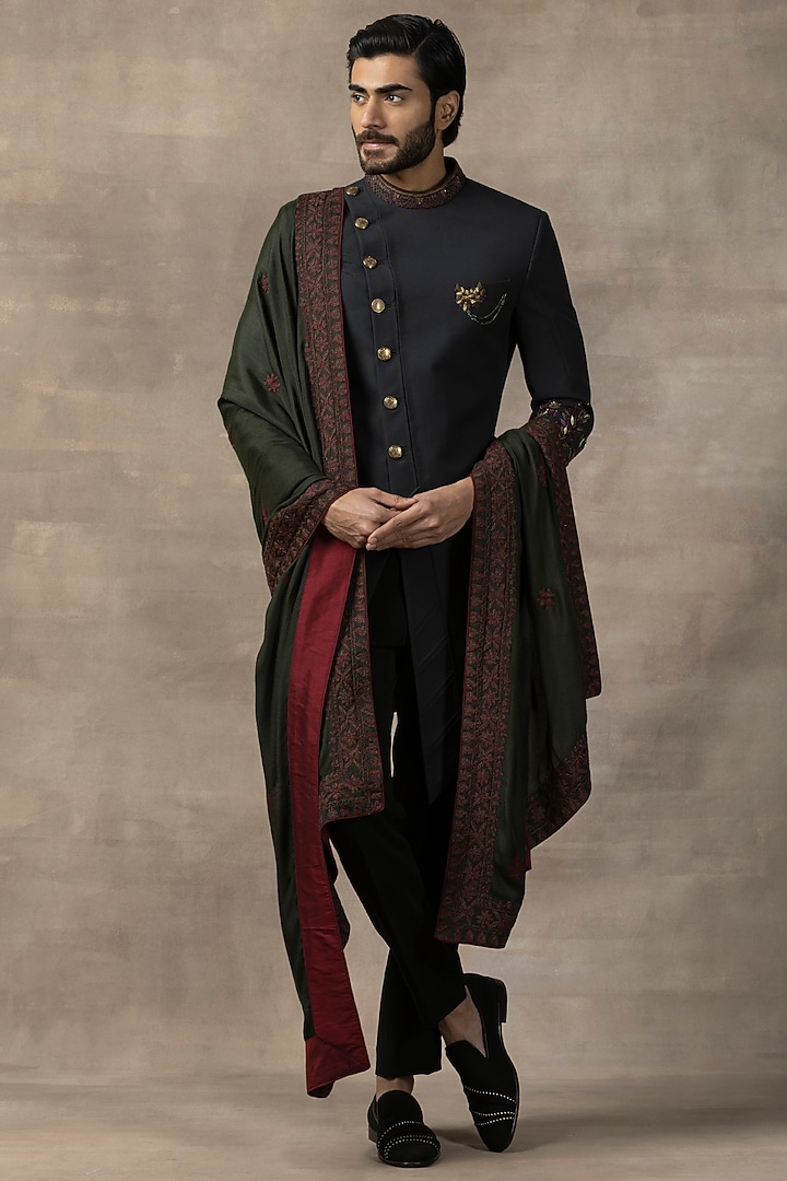 Navy Blue Sandwash Indo-Western Set by Sarab Khanijou at Pernia's Pop Up Shop