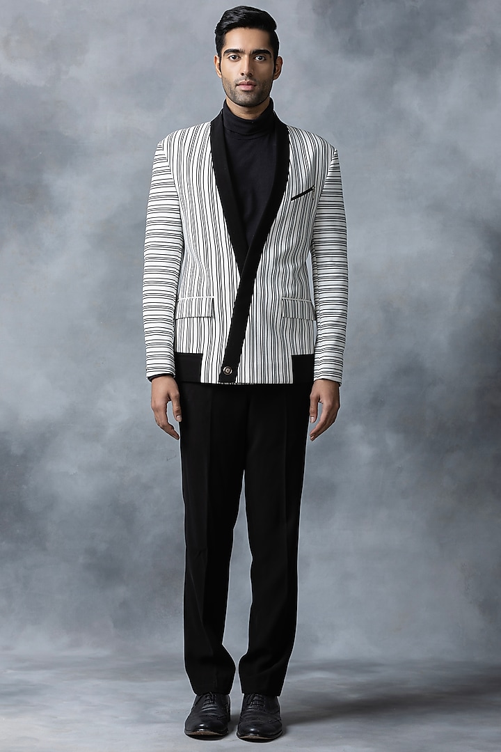 Black & White Knitted Fabric Striped Jacket by Sarab Khanijou