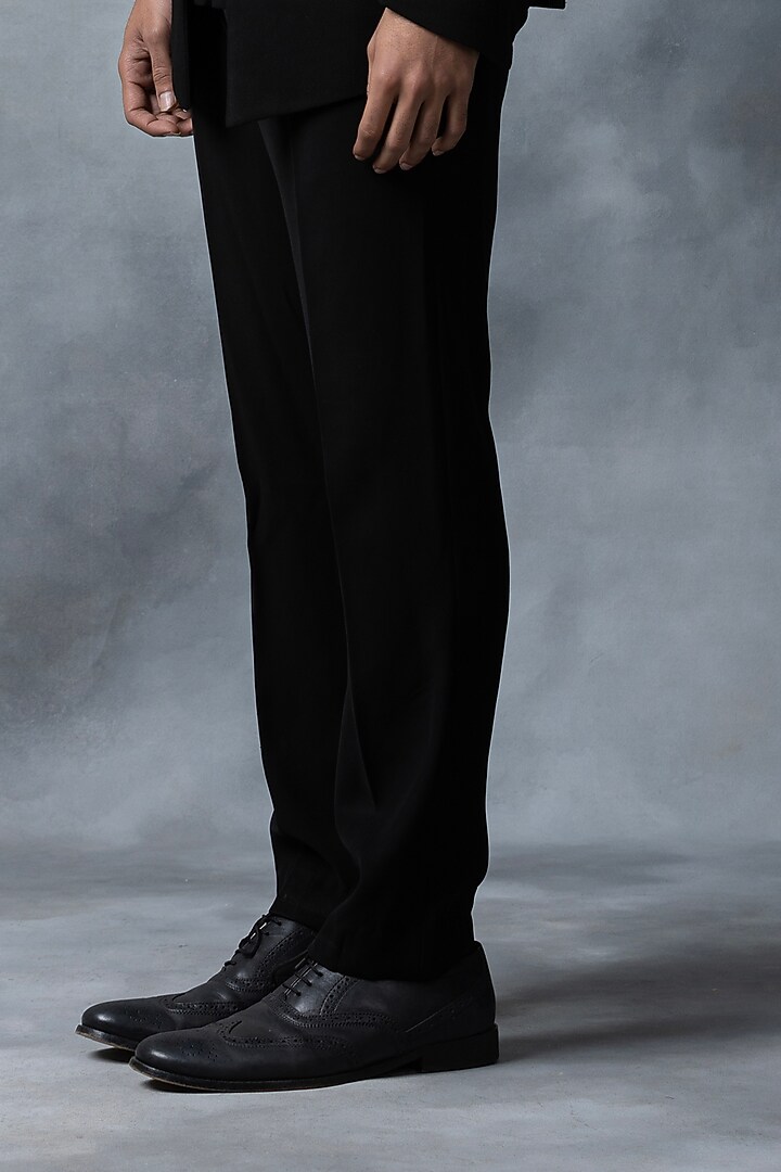Black Knitted Fabric Thread Work Jacket Set by Sarab Khanijou at Pernia's Pop Up Shop