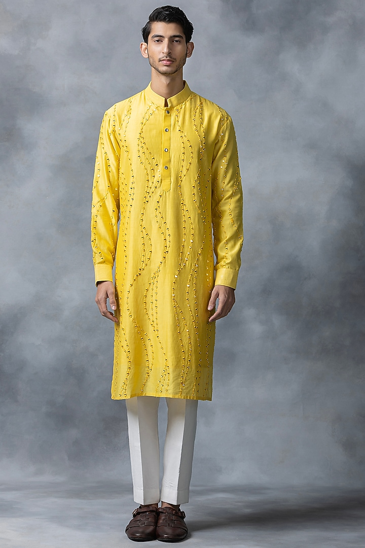 Yellow Cotton Silk Mirror Work Kurta Set by Sarab Khanijou at Pernia's Pop Up Shop