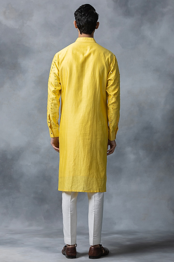 Yellow Cotton Silk Mirror Work Kurta Set by Sarab Khanijou at Pernia's Pop Up Shop