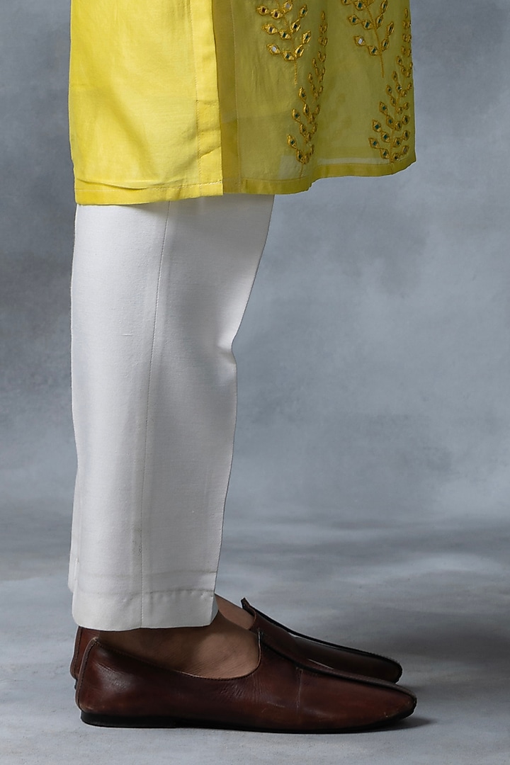 Yellow & White Cotton Silk Mirror Work Kurta Set by Sarab Khanijou at Pernia's Pop Up Shop