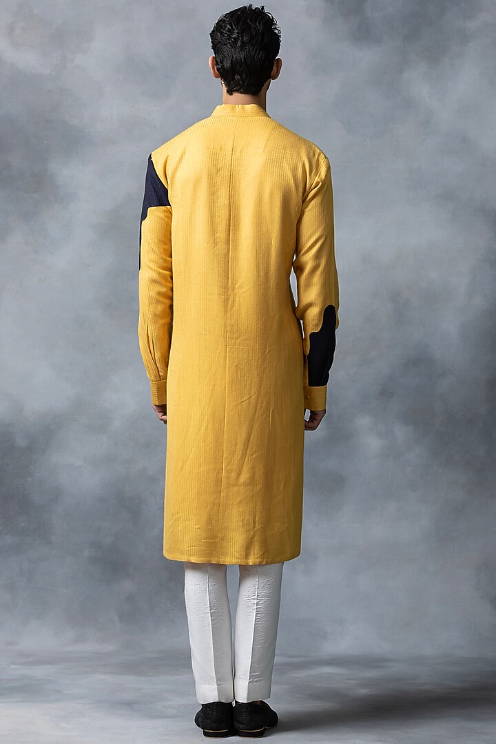 Yellow Moss Crepe Kurta Set by Sarab Khanijou at Pernia's Pop Up Shop