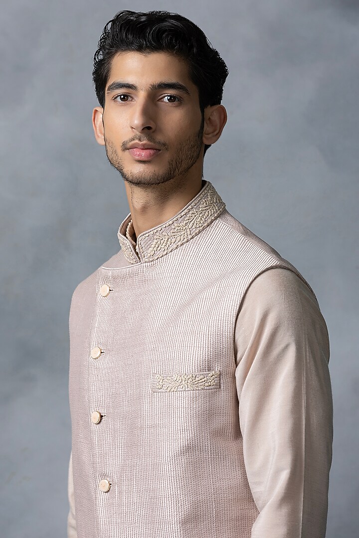 Dusty Rose Raw Silk & Chanderi Silk Nehru Jacket Set by Sarab Khanijou at Pernia's Pop Up Shop