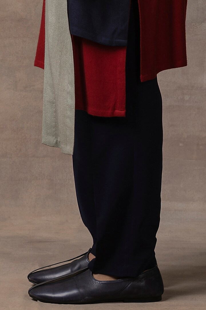 Red Moss Crepe Color Blocked Kurta Set by Sarab Khanijou at Pernia's Pop Up Shop
