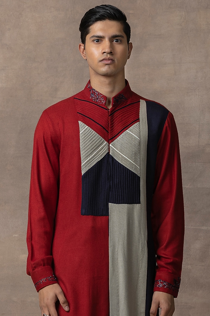 Red Moss Crepe Color Blocked Kurta Set by Sarab Khanijou at Pernia's Pop Up Shop