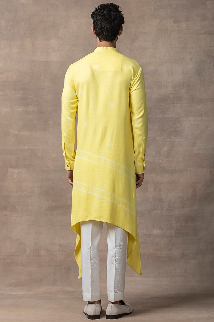 Yellow Moss Crepe Tie-Dyed Kurta Set by Sarab Khanijou at Pernia's Pop Up Shop