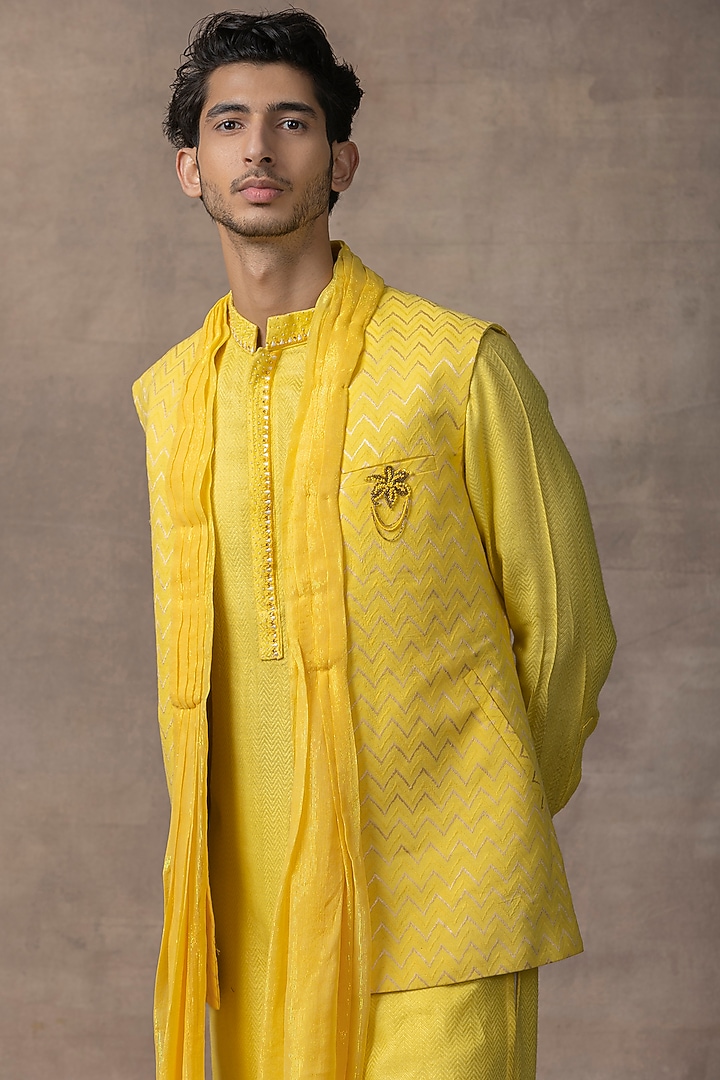 Mustard Moss Crepe Waistcoat With Kurta Set by Sarab Khanijou at Pernia's Pop Up Shop