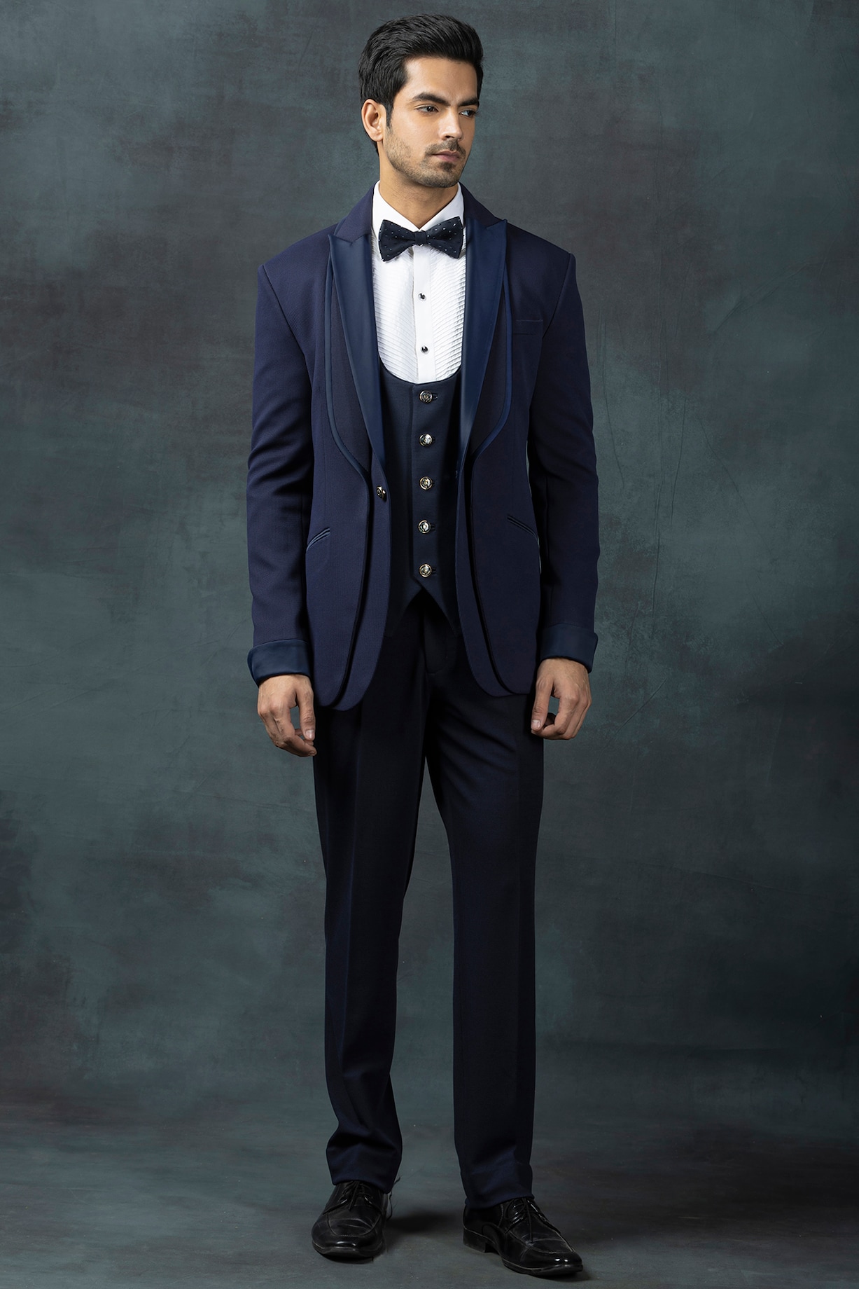 Buy Sarab Khanijou Navy Blue Jersey Tuxedo Set at Pernia'sPopUpShopMen 2023