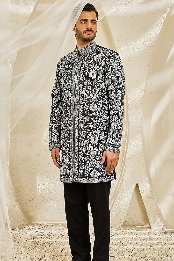 Black Chanderi Silk Thread Embroidered Kurta Set by Sarab Khanijou at Pernia's Pop Up Shop