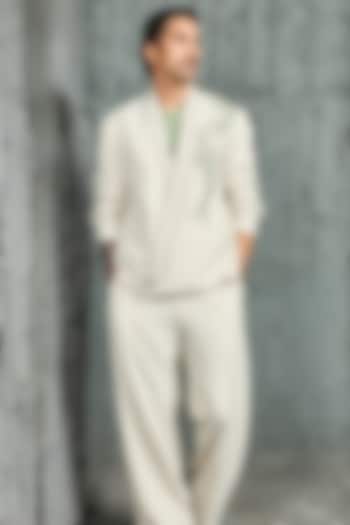 Ice Grey Suiting Thread Embroidered Shacket Set by Sarab Khanijou at Pernia's Pop Up Shop