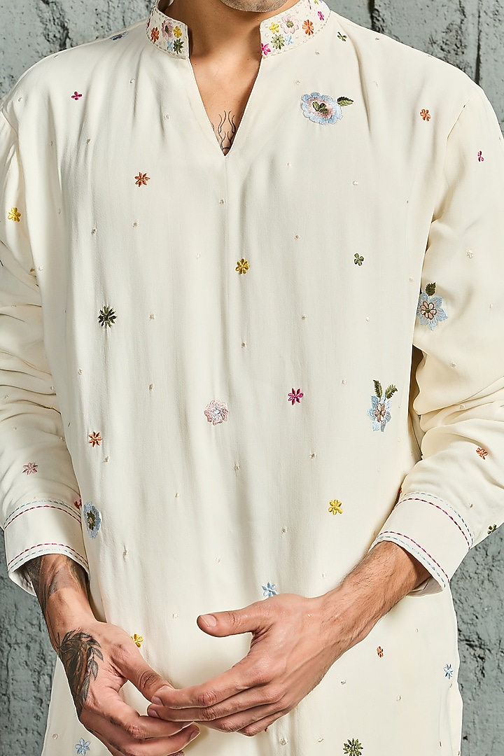 Ivory Chanderi Silk Floral Embroidered Jacket Set by Sarab Khanijou at Pernia's Pop Up Shop