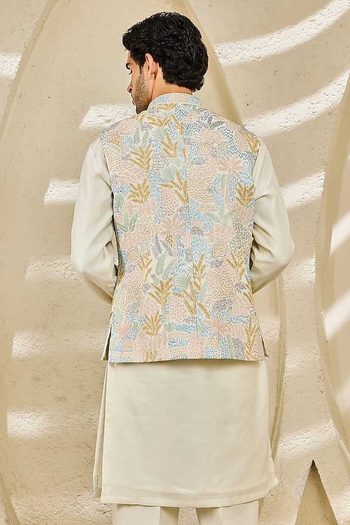 Off-White Chanderi Silk Cutdana Embroidered Nehru Jacket Set by Sarab Khanijou at Pernia's Pop Up Shop