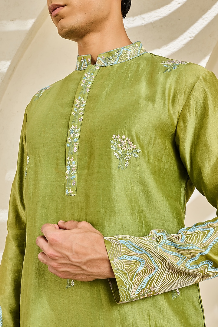 Green Chanderi Silk Thread Embroidered Nehru Jacket Set by Sarab Khanijou at Pernia's Pop Up Shop