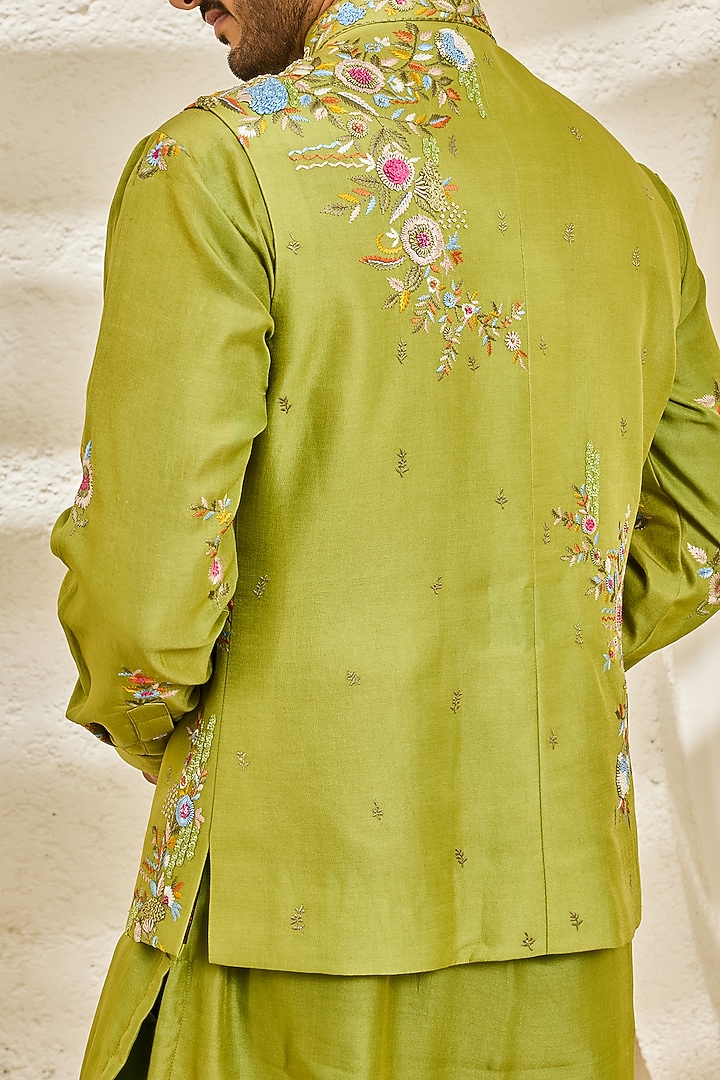 Parrot Green Chanderi Silk Thread Embroidered Nehru Jacket Set by Sarab Khanijou at Pernia's Pop Up Shop