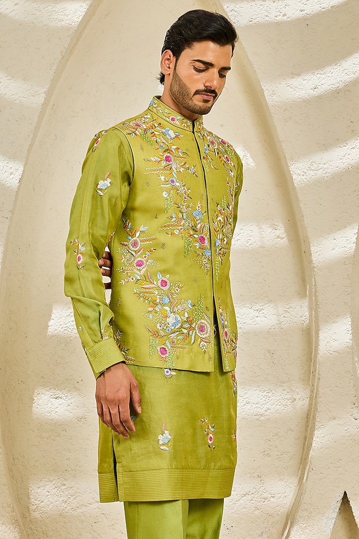Parrot Green Chanderi Silk Thread Embroidered Nehru Jacket Set by Sarab Khanijou at Pernia's Pop Up Shop
