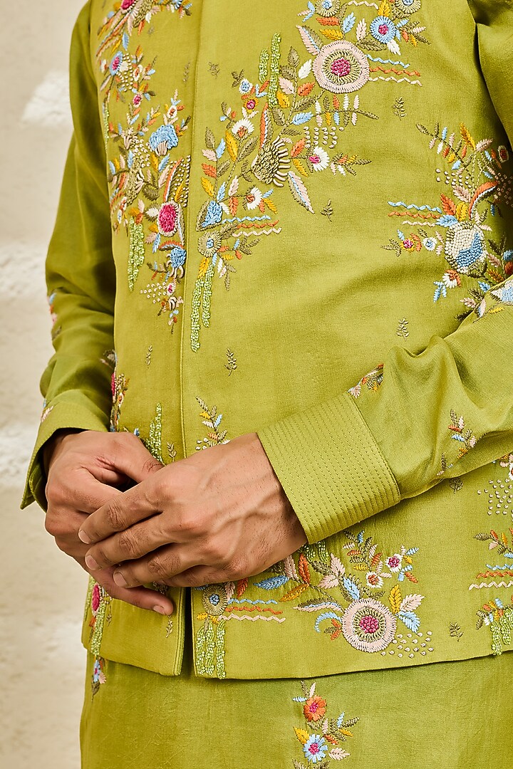Parrot Green Chanderi Silk Thread Embroidered Nehru Jacket Set by Sarab Khanijou at Pernia's Pop Up Shop