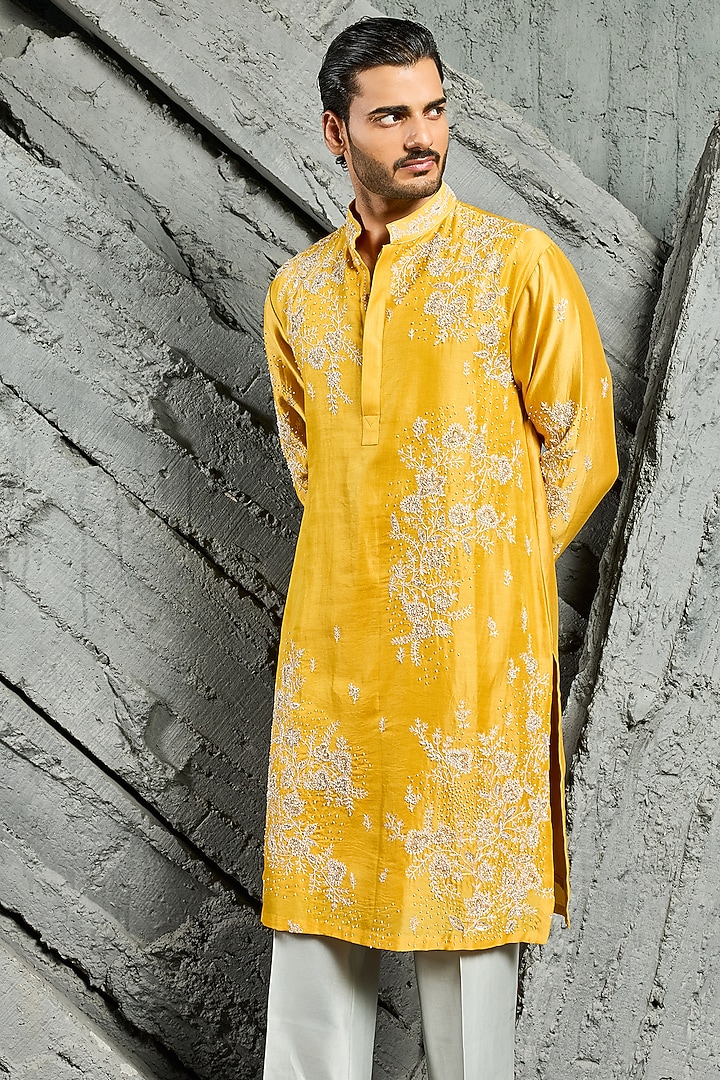 Yellow Chanderi Silk Sequins Embroidered Kurta Set by Sarab Khanijou at Pernia's Pop Up Shop