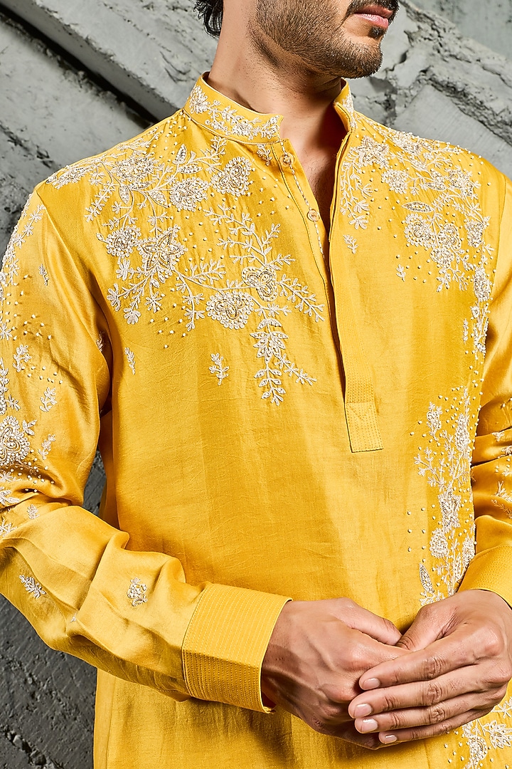 Yellow Chanderi Silk Sequins Embroidered Kurta Set by Sarab Khanijou at Pernia's Pop Up Shop