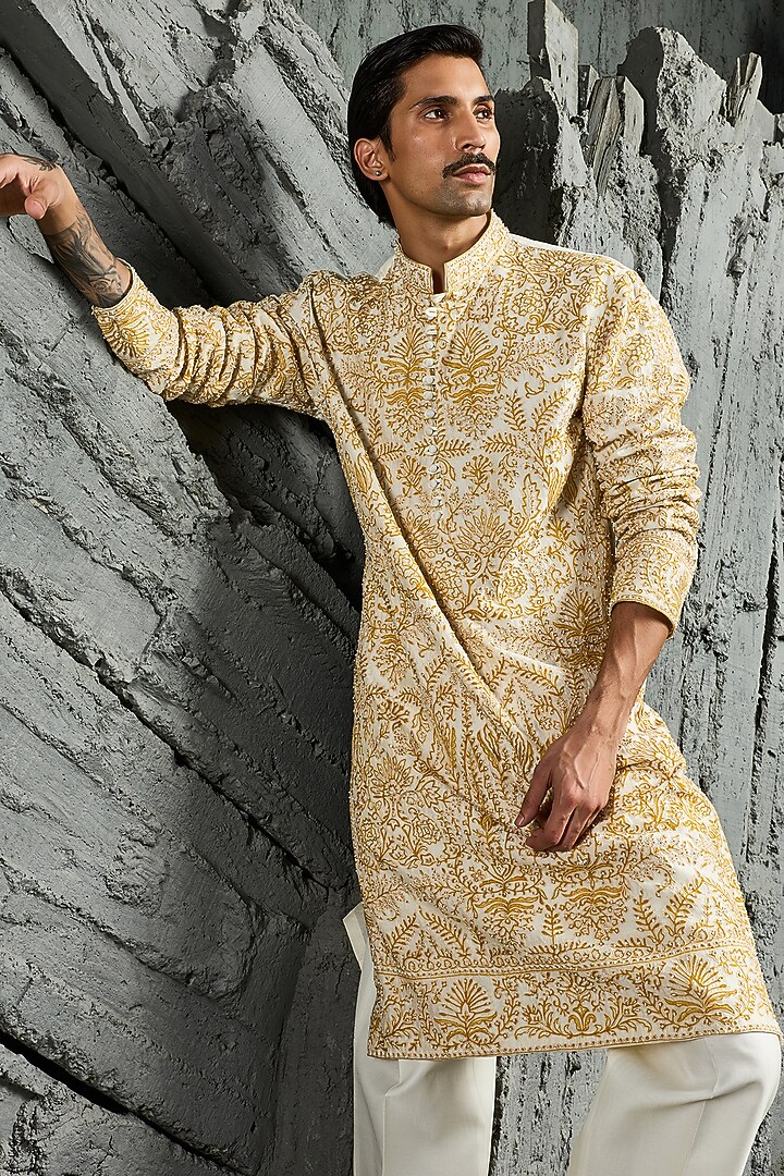 Dusty Ivory Chanderi Silk Cutdana Embroidered Kurta Set by Sarab Khanijou at Pernia's Pop Up Shop