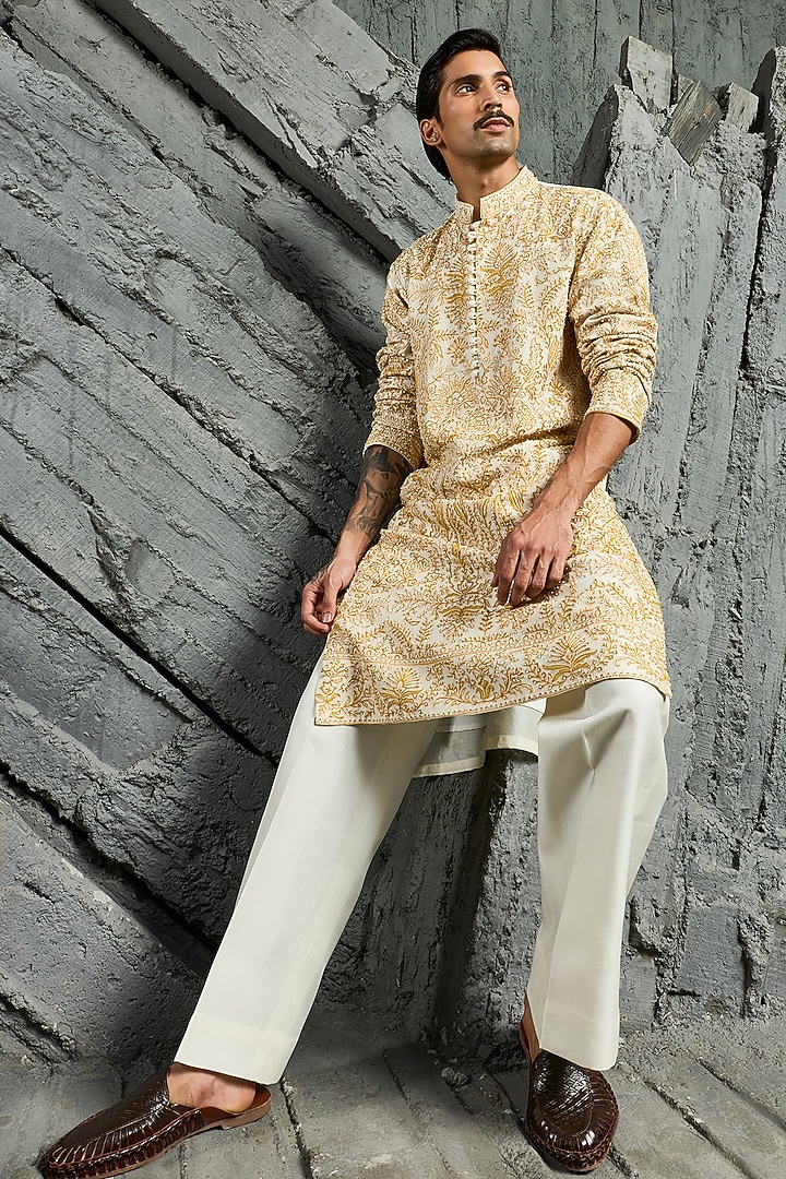 Dusty Ivory Chanderi Silk Cutdana Embroidered Kurta Set by Sarab Khanijou at Pernia's Pop Up Shop