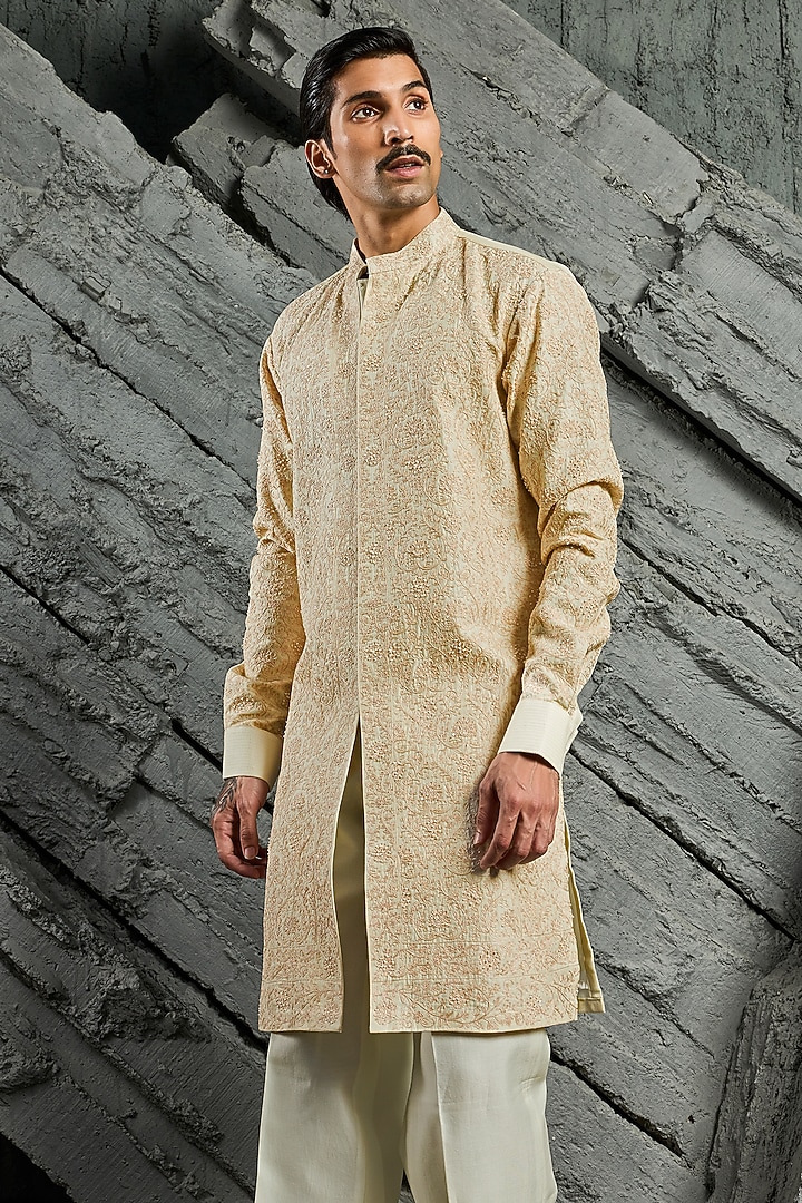 Dusty Ivory Chanderi Silk Cutdana Embroidered Kurta Set by Sarab Khanijou at Pernia's Pop Up Shop