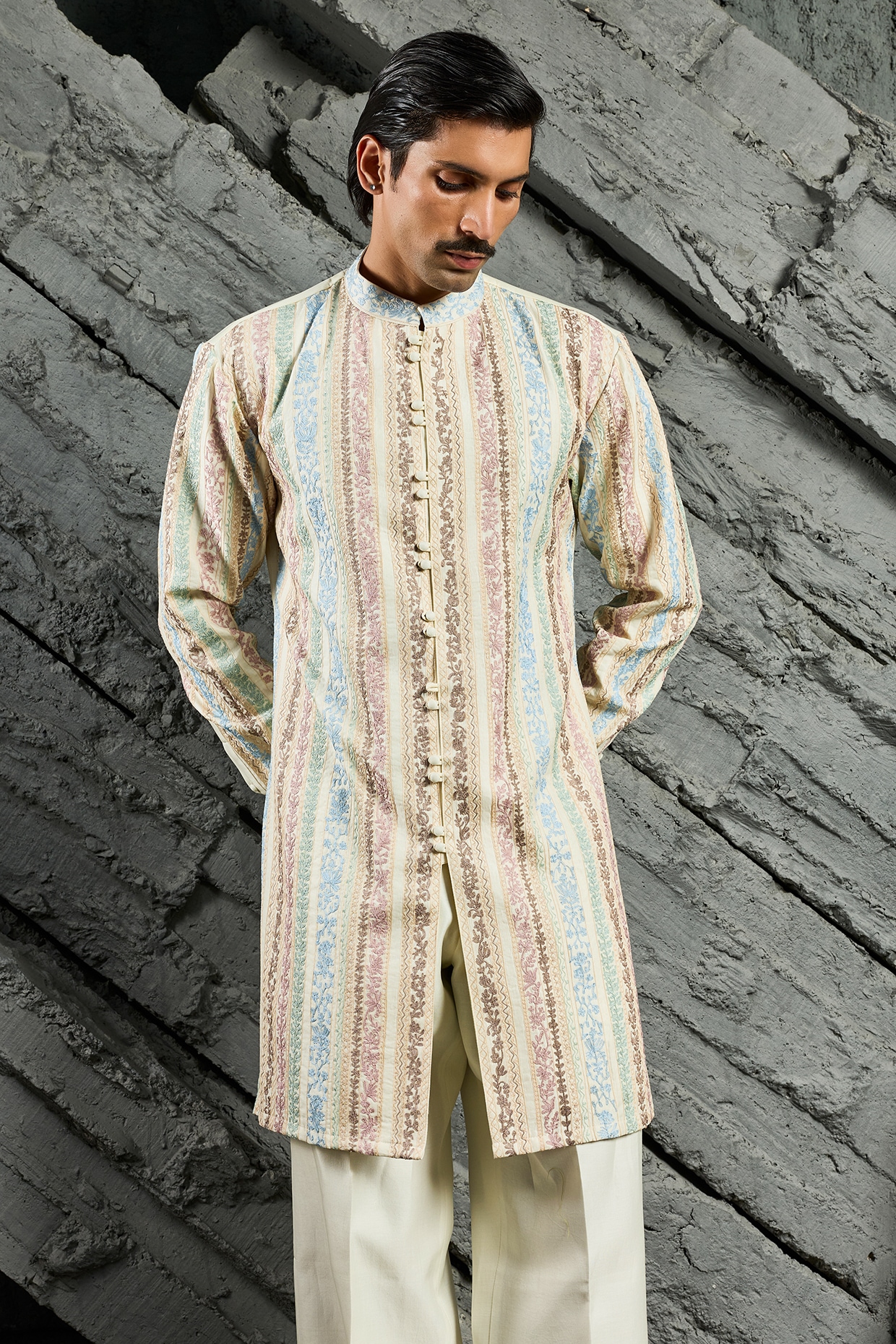 Sarab Khanijou Off-White Chanderi Silk Thread Embroidered Kurta Set